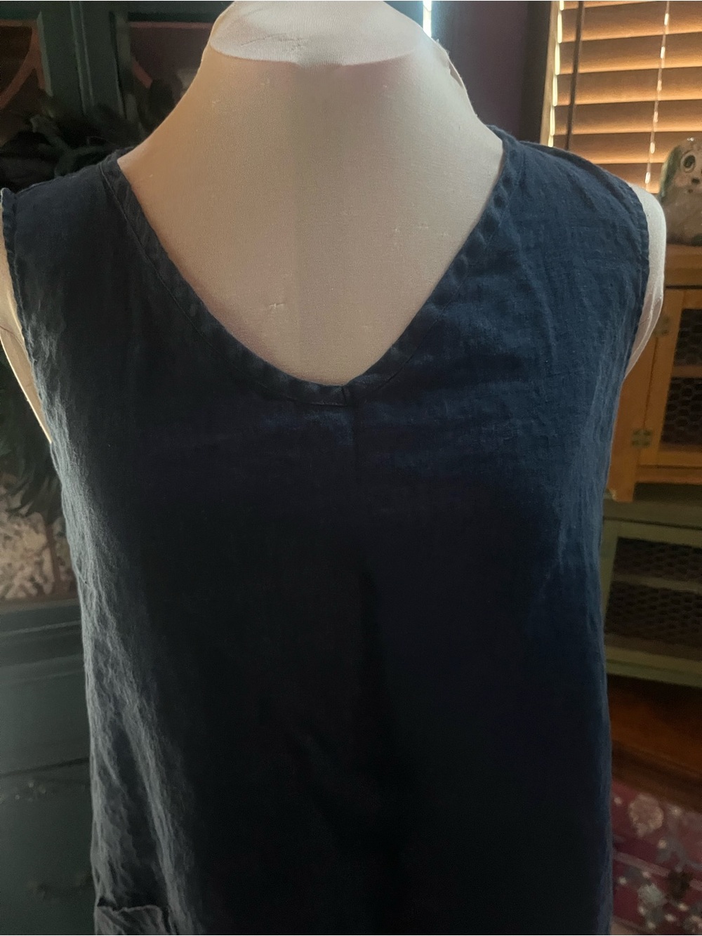 Flax Design Sleeveless V-Neck Linen Tunic dress in Navy medium - Picture 4 of 6